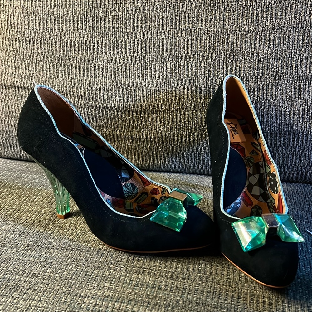 Miss L-Fire Starlet heels UK Sz 39 lucite